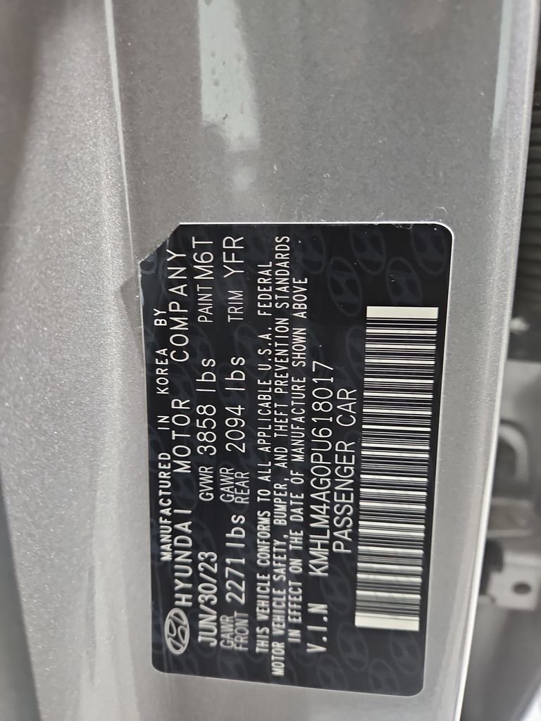 Used 2023 Silver Hyundai SEL image 29