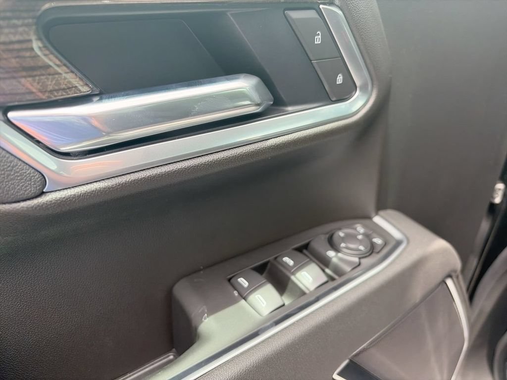 2026 Chevrolet Silverado 1500 LT - Photo 14
