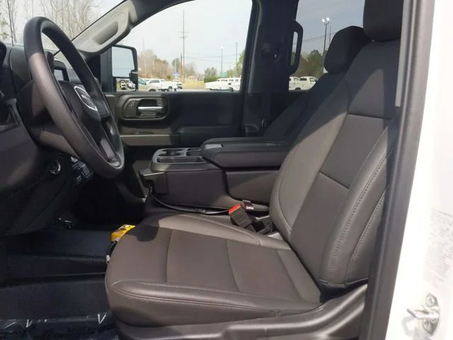 2025 GMC Sierra 3500HD Pro - Photo 24