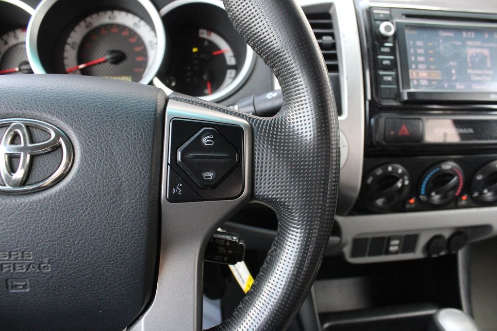 Used 2015 Pyrite Mica Toyota Base image 12