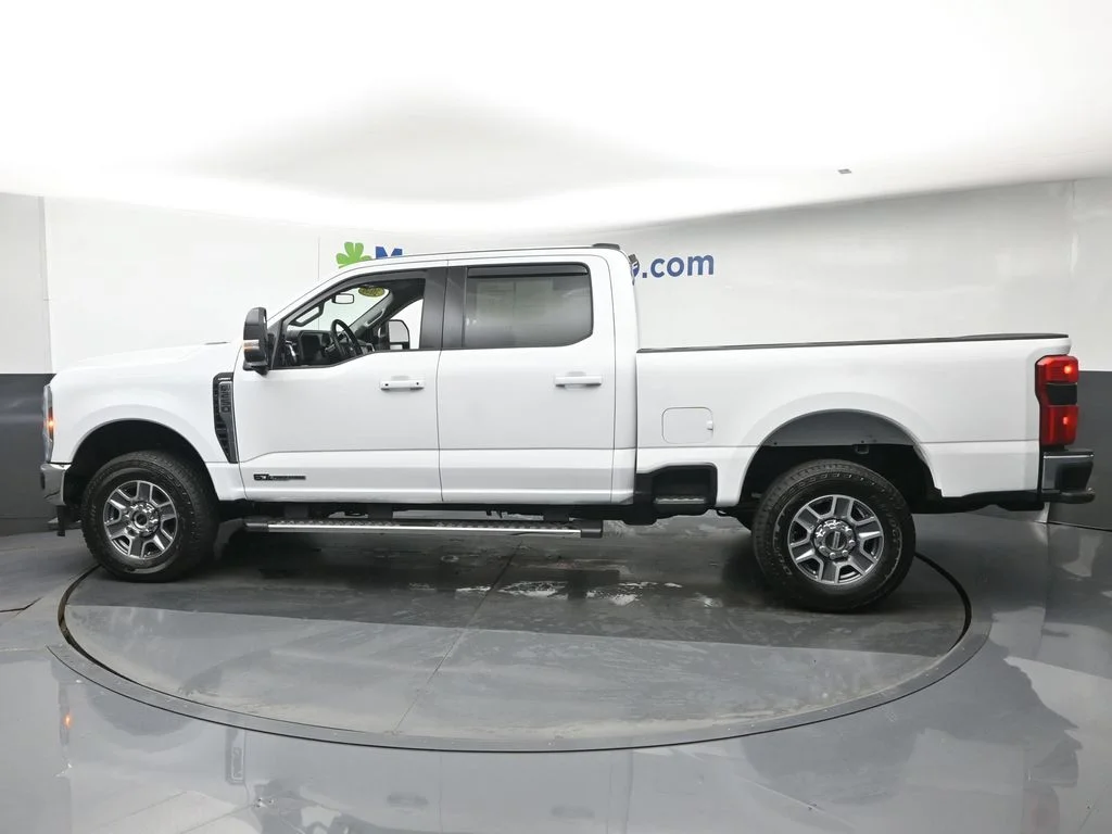 Used 2026 White Ford Lariat image 23