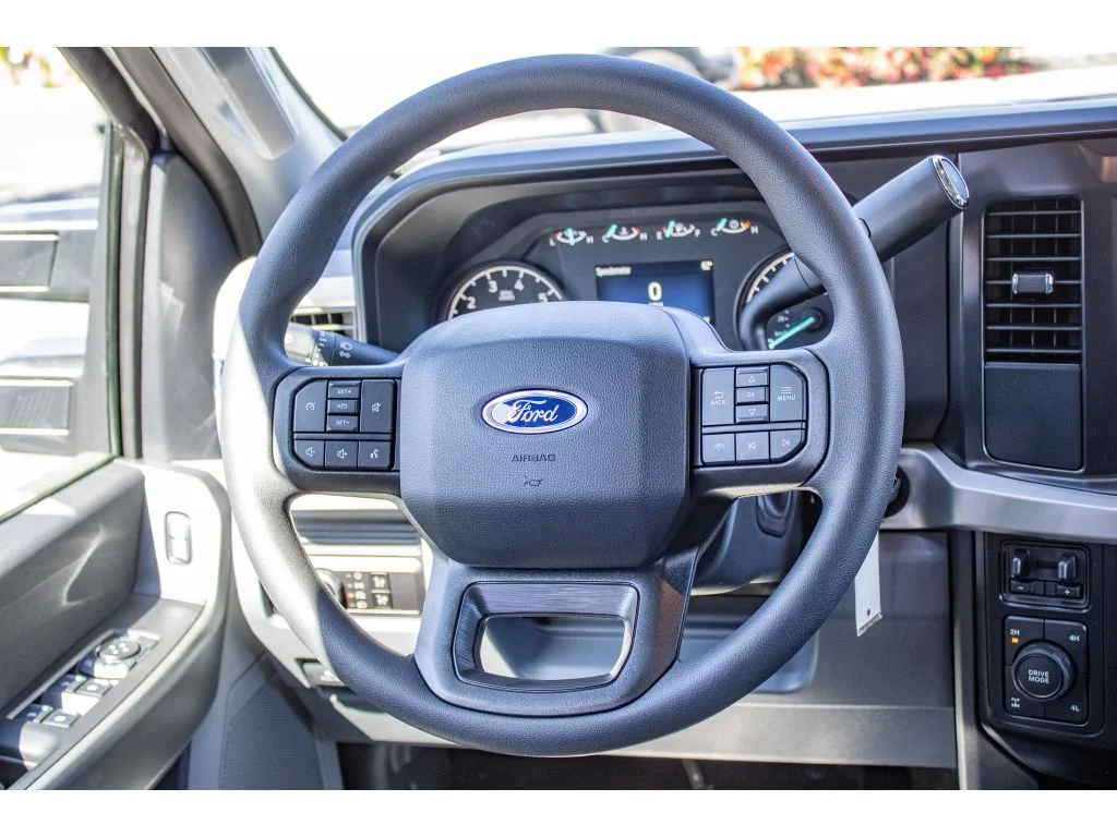 New 2026 OXFORD WHITE Ford XLT image 36