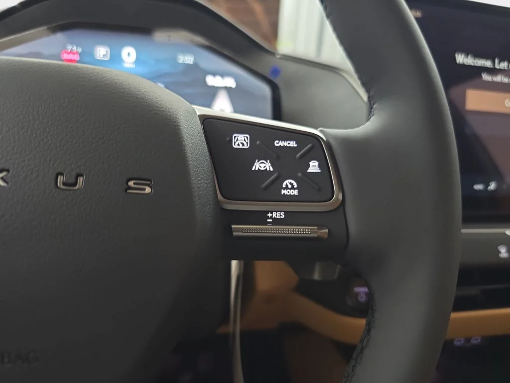 New 2026 Caviar Lexus PREMIUM AWD image 18