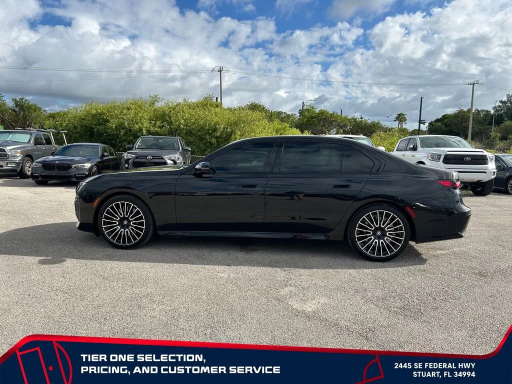 Used 2025 Black BMW 740i image 7