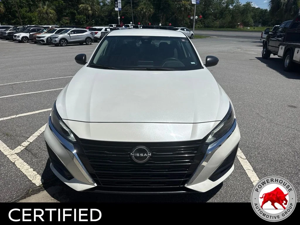 Used 2024 White Nissan 2.5 SV image 3