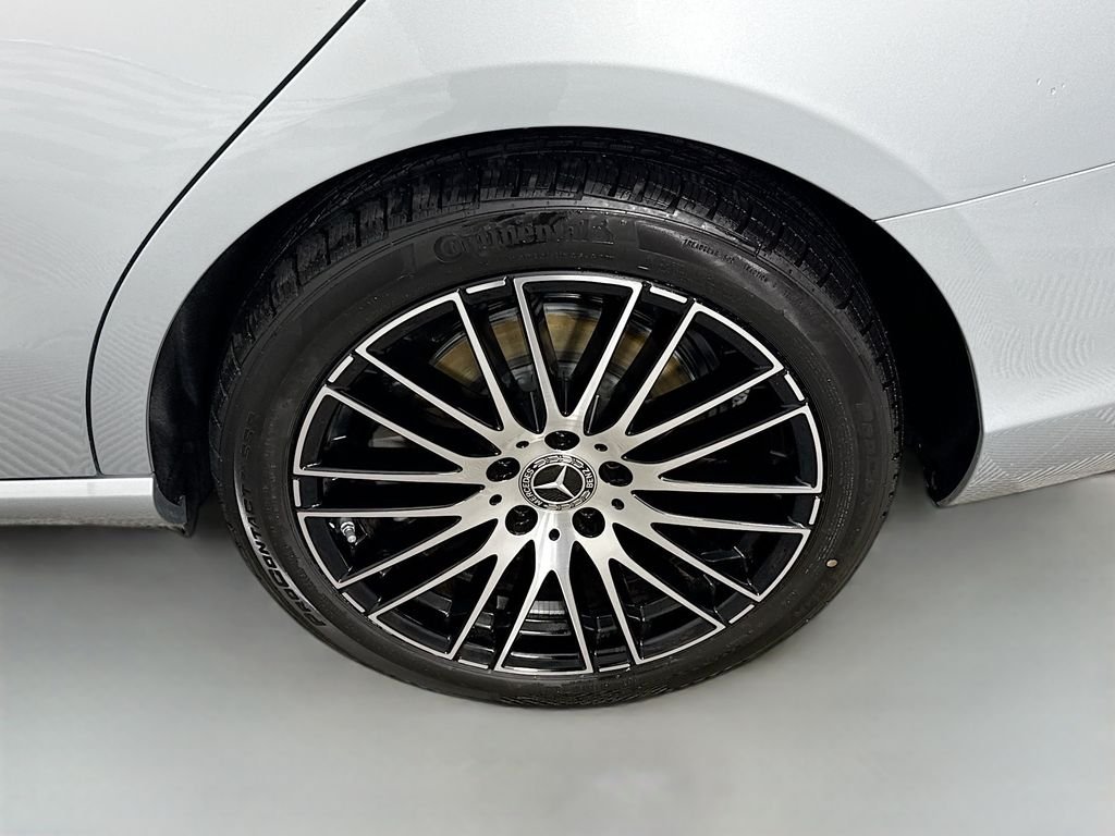 Used 2026 Silver Mercedes-Benz C 300 image 25