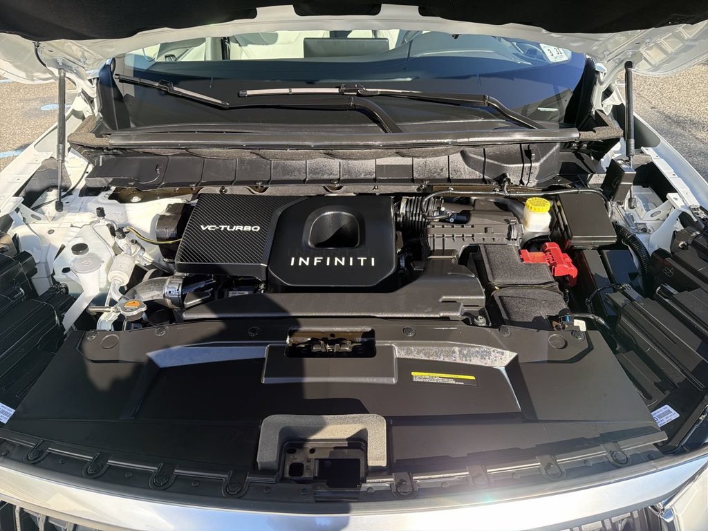 Certified Used 2026 White INFINITI LUXE image 14