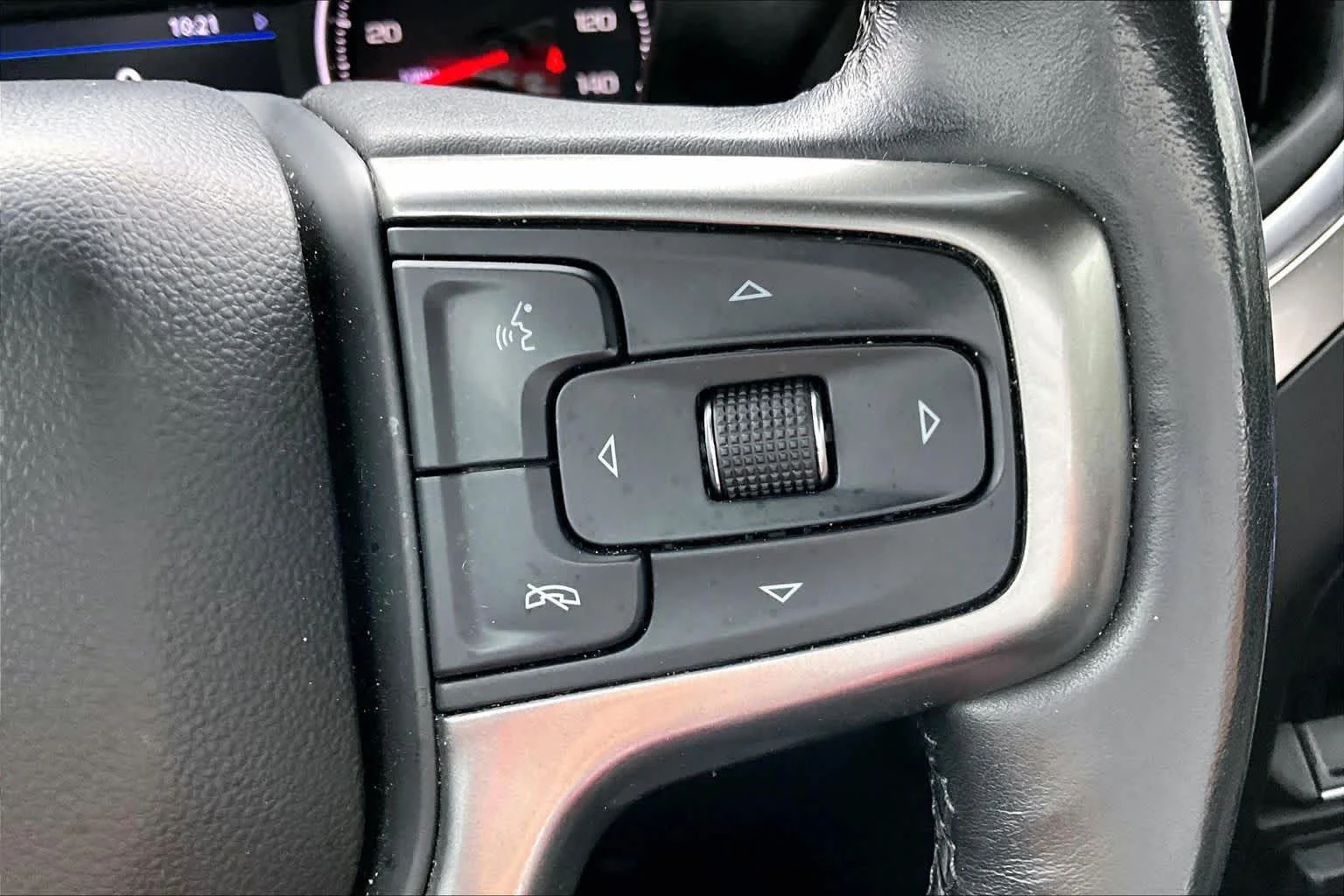 Used 2020 Silver Ice Metallic Chevrolet LT image 21