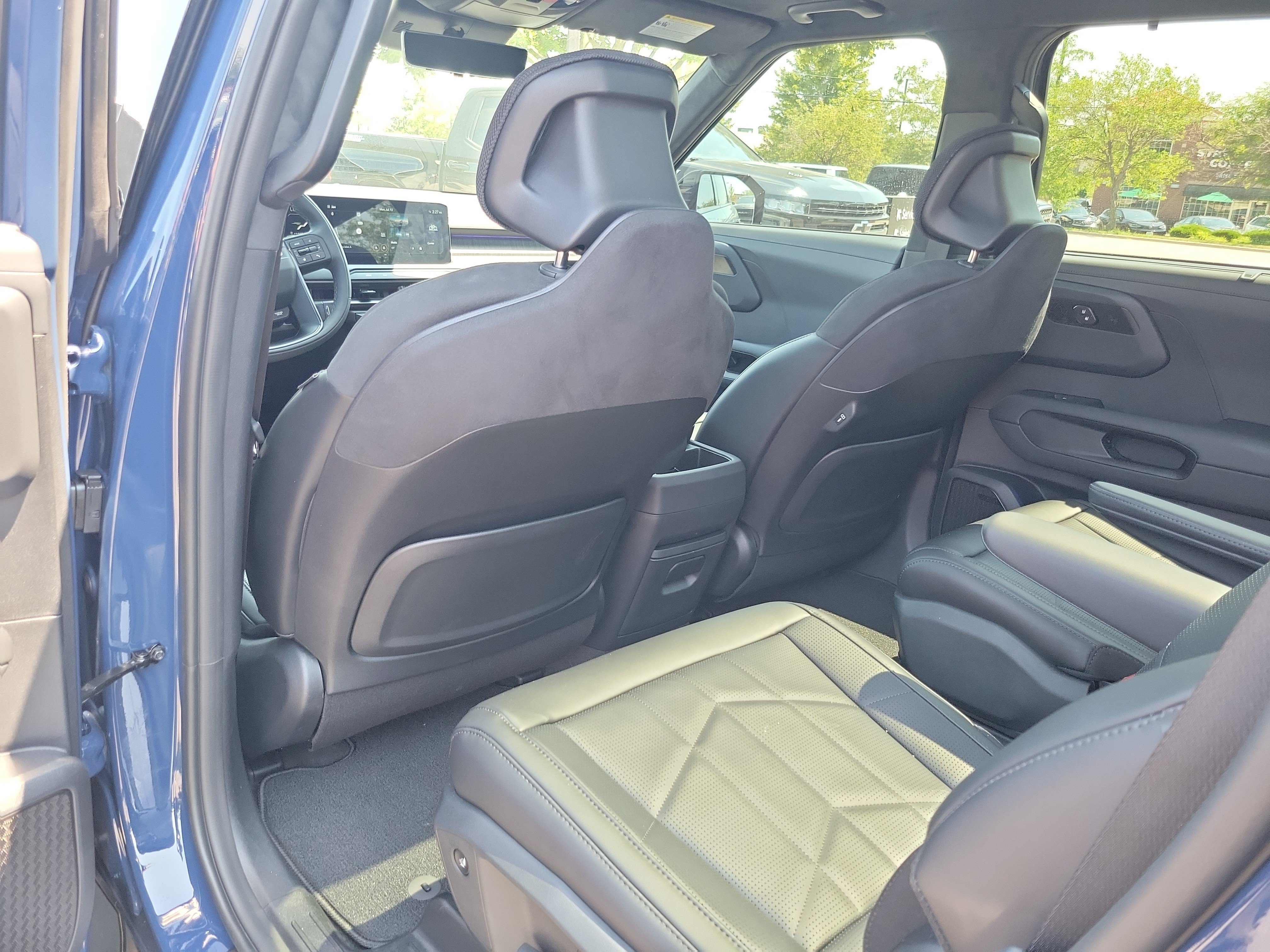 Used 2027 Midnight Lake Blue Kia X-Line SX-Prestige image 15