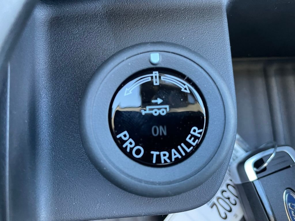 New 2026 Star White Metallic Tri-Coat Ford MAX Platinum® image 15