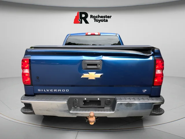 Used 2018 Blue Chevrolet LT image 6