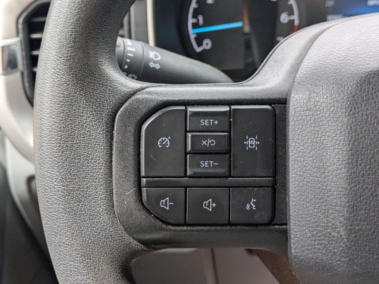 Used 2022 Antimatter Blue Metallic Ford XLT image 5