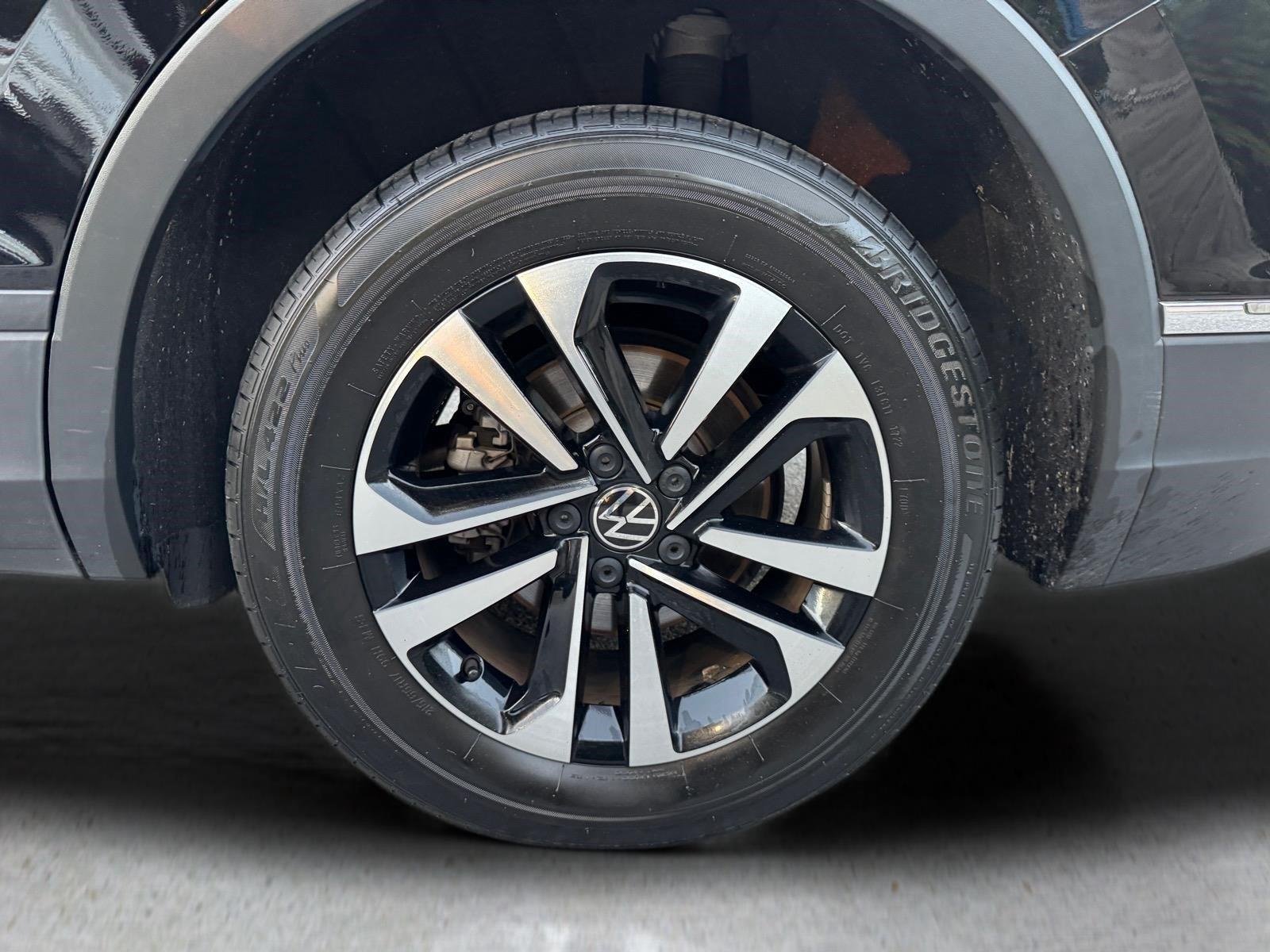 Used 2022 Deep Black Pearl Volkswagen S image 6