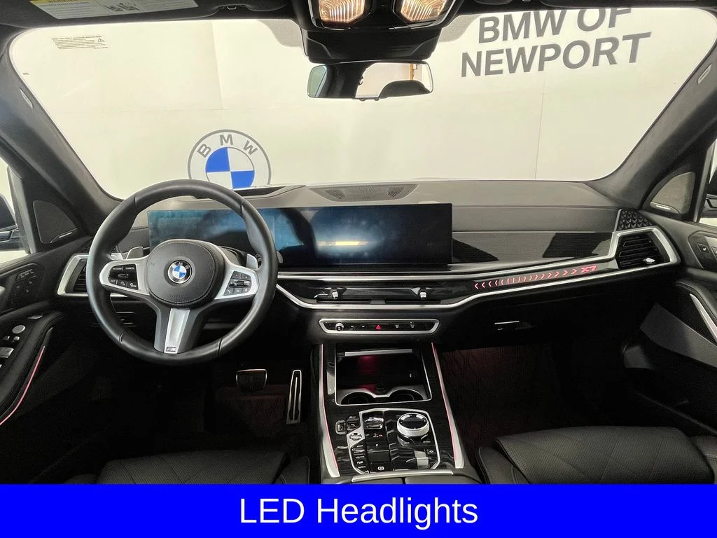 Certified Used 2025 Black Sapphire Metallic BMW xDrive40i image 9