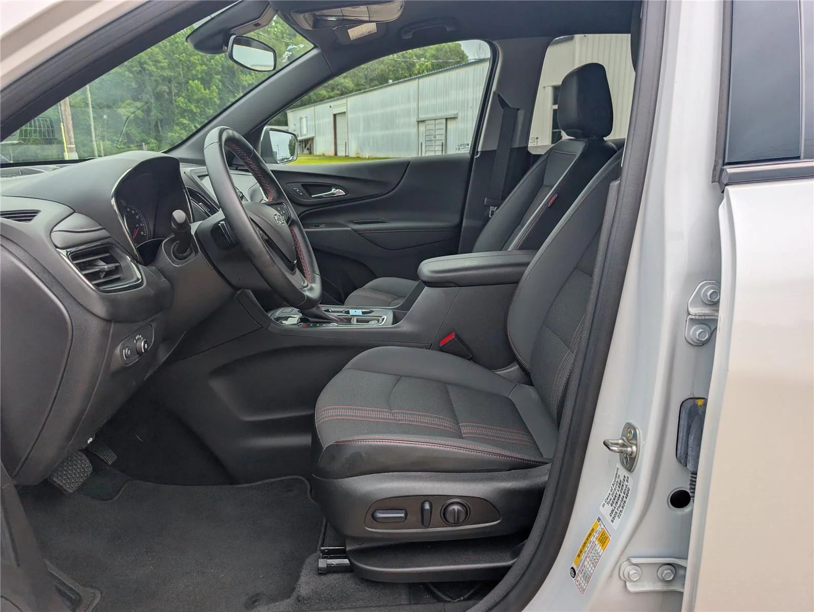 2024 Chevrolet Equinox RS - Photo 12