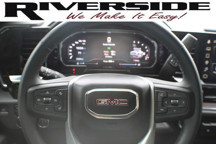 Certified Used 2024 Downpour Metallic GMC SLT image 9