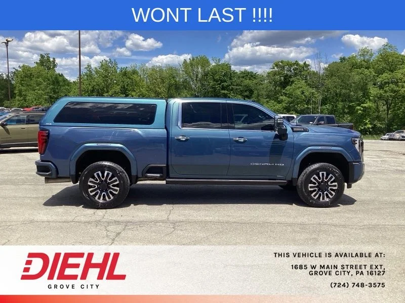Used 2024 Blue GMC Denali Ultimate image 8