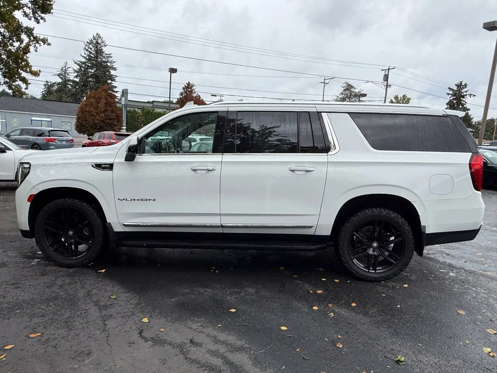 Used 2022 White GMC SLT image 6