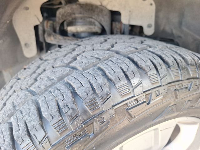 Used 2015 Silver Ford Lariat image 15