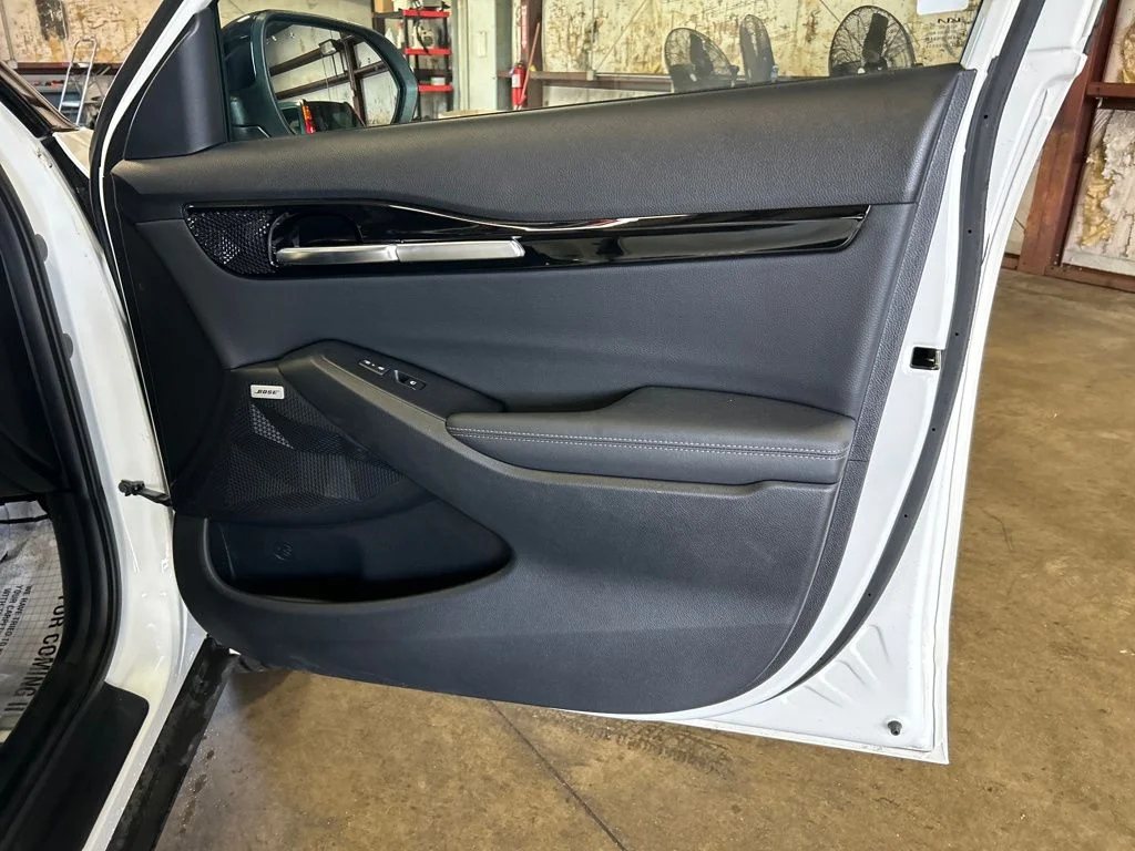 Used 2024 White Kia SX image 34