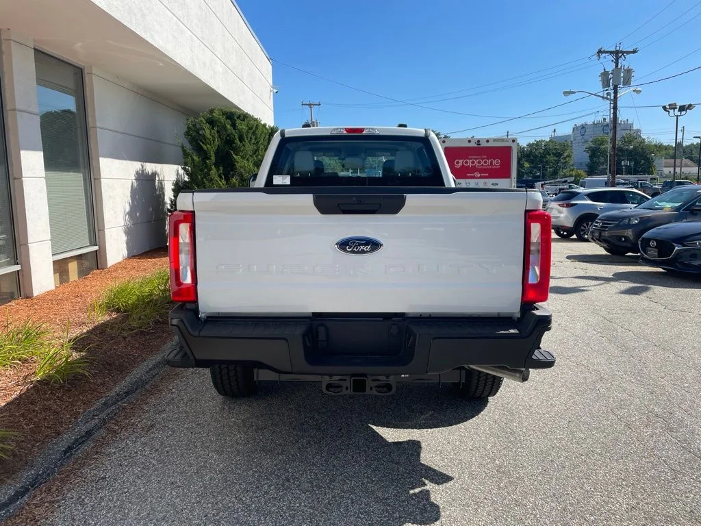 New 2026 OXFORD WHITE Ford XL image 7