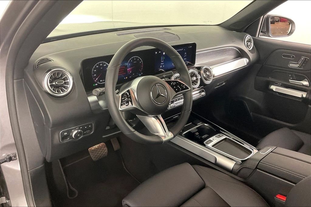 2026 Mercedes-Benz GLB GLB 250 - Photo 11