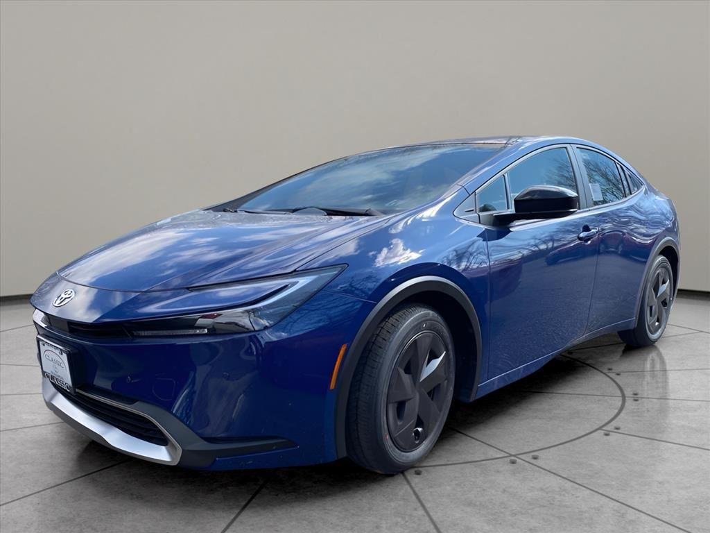2026 Toyota Prius SE's photo