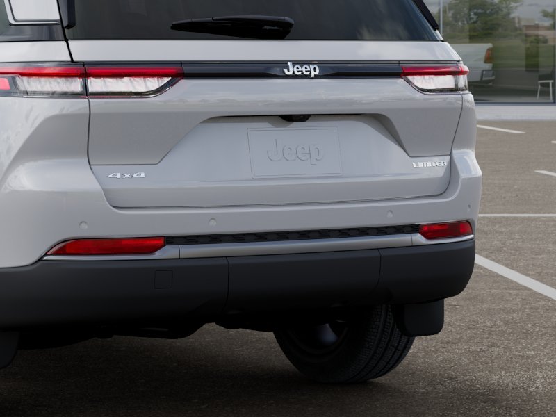 New 2026 Bright White Clear-Coat Exterior Paint Jeep Limited image 39