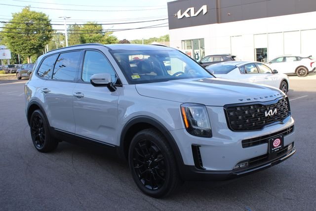 Used 2022 Gray Kia SX image 1