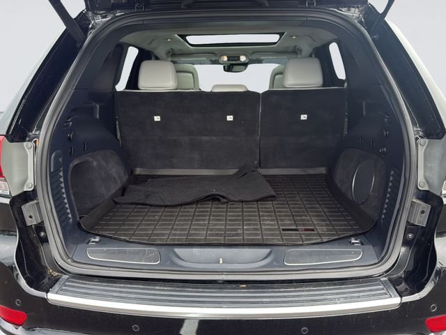 Used 2018 Black Jeep Summit image 14