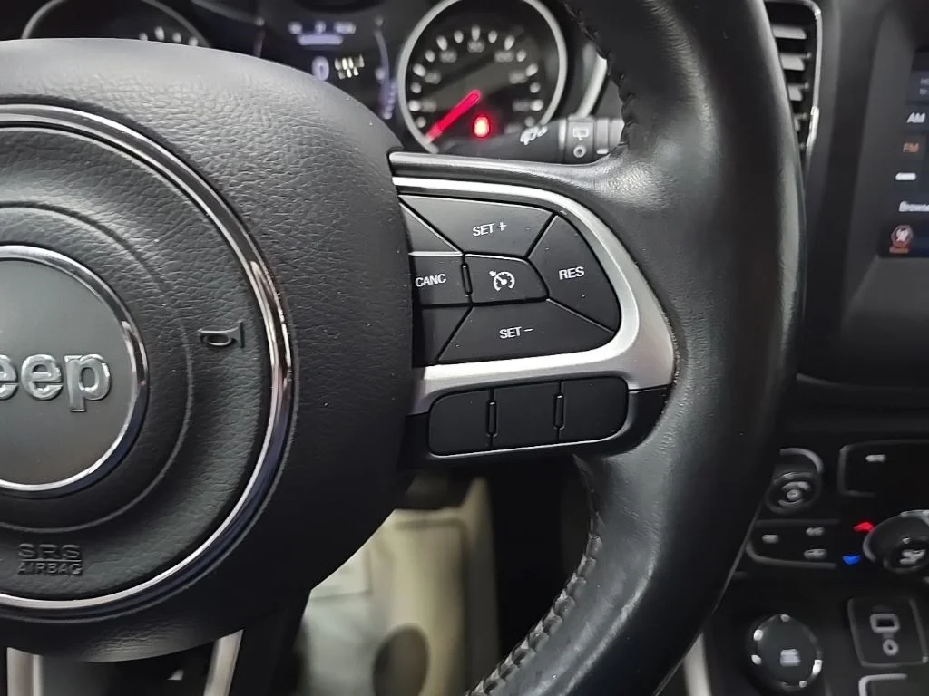 Used 2019 Gray Jeep Latitude image 20