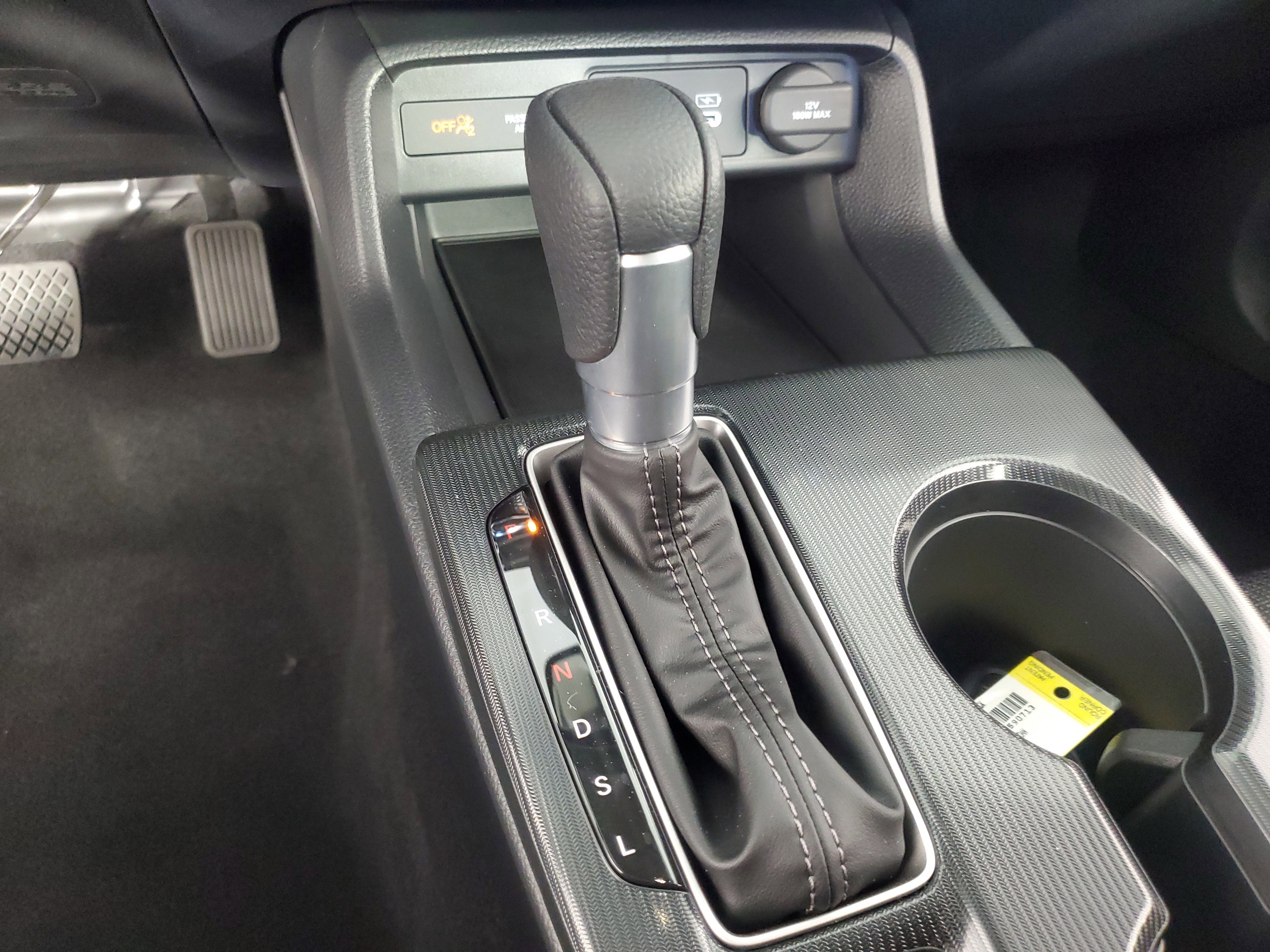 Used 2026 Meteorite Gray Metallic Honda LX image 18