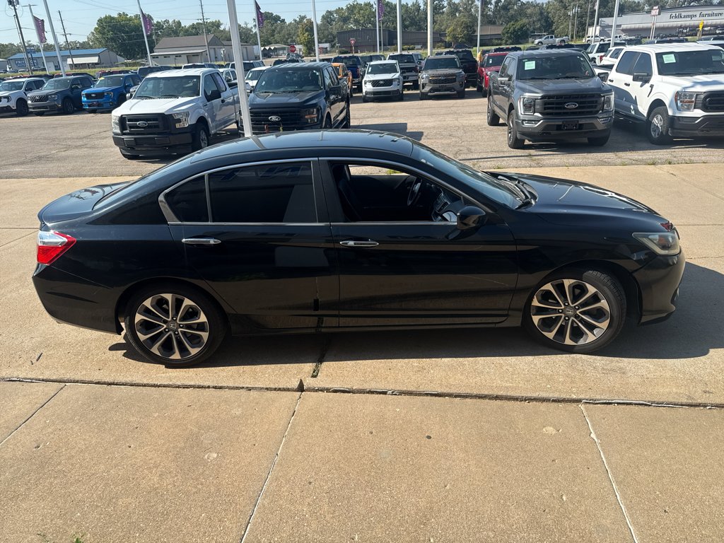 Used 2014 Crystal Black Pearl Honda Sport image 9