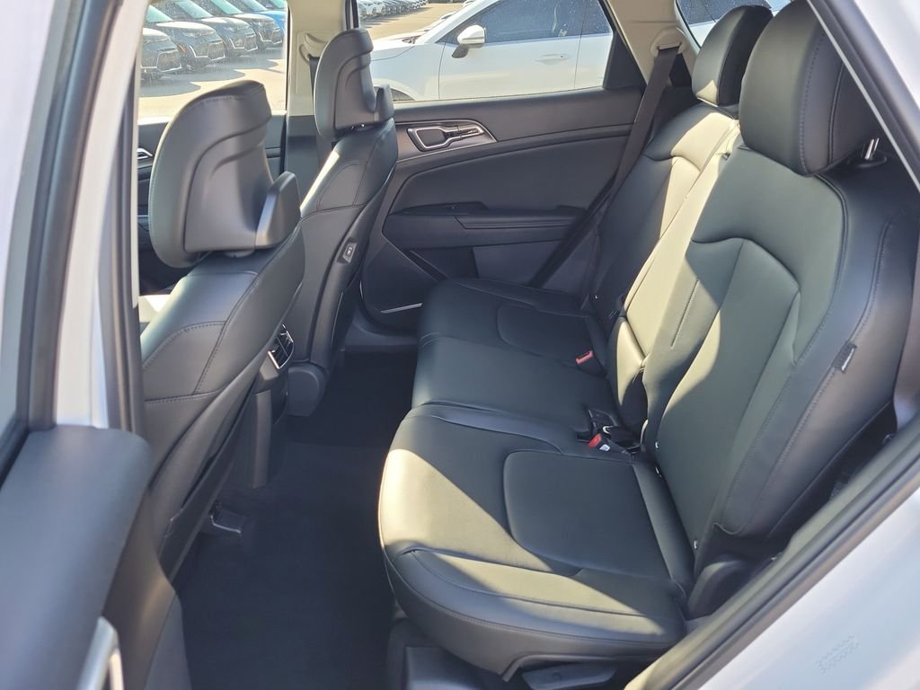 New 2026 Glacial White Pearl Kia EX image 16