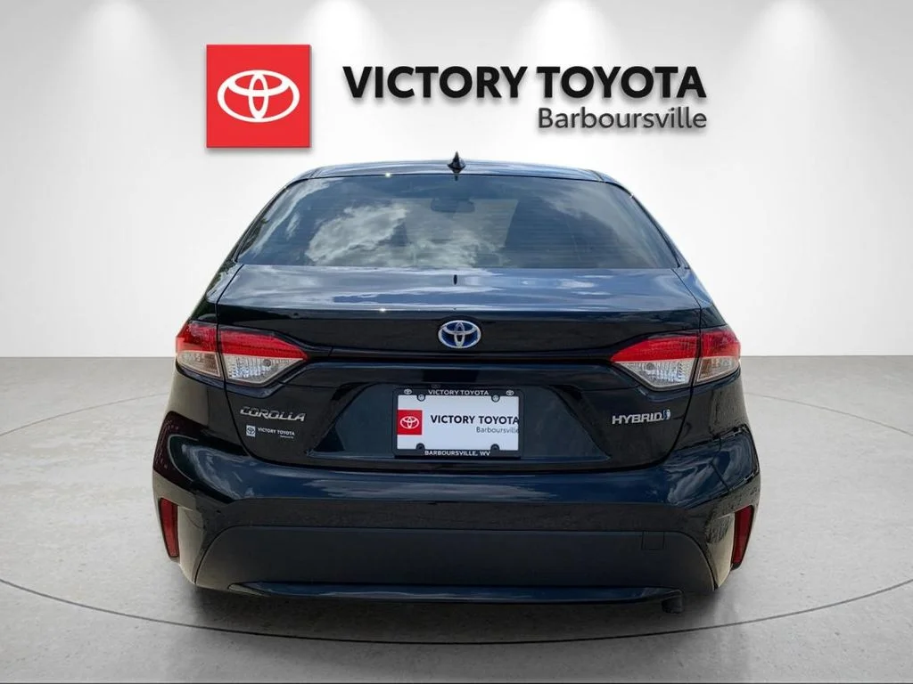 Used 2021 Black Toyota LE image 4
