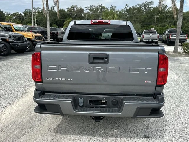 Used 2021 Gray Chevrolet LT image 6