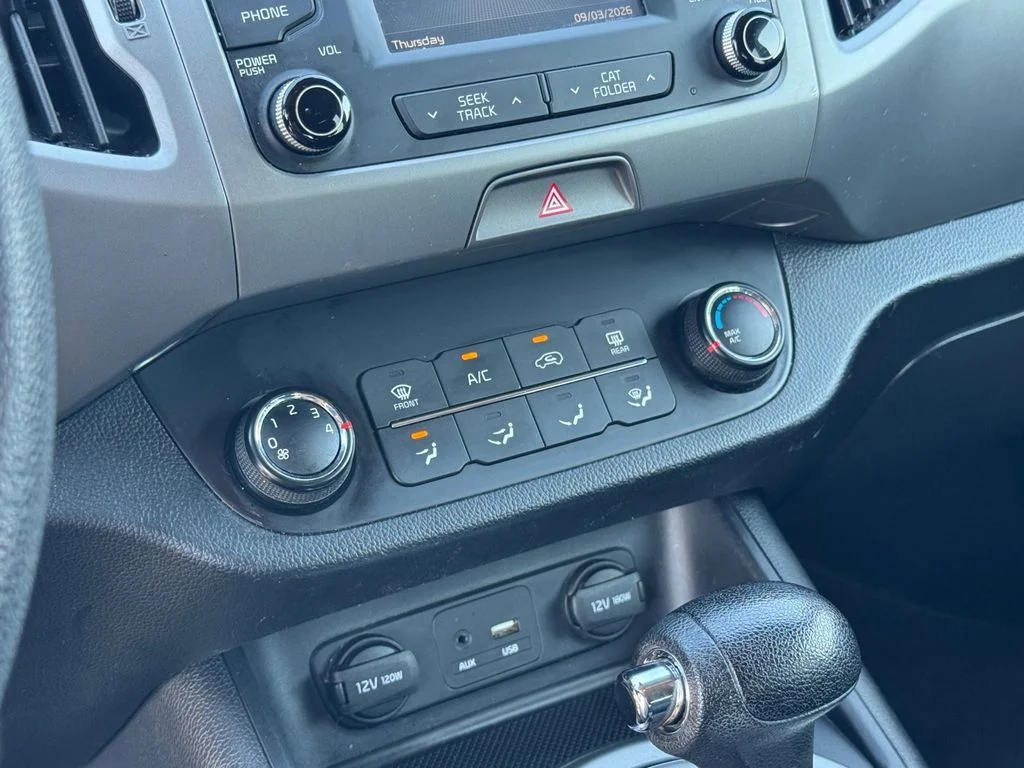 Used 2016 Silver Kia LX image 23