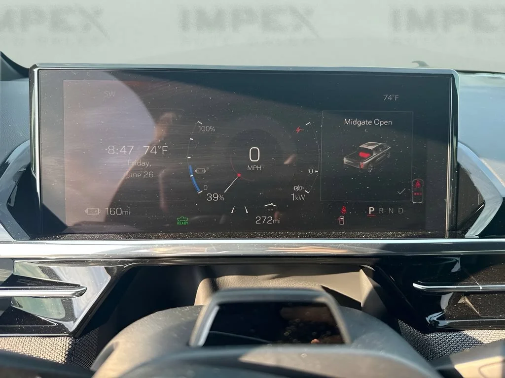 Used 2026 Summit White GMC Elevation Extended Range image 9