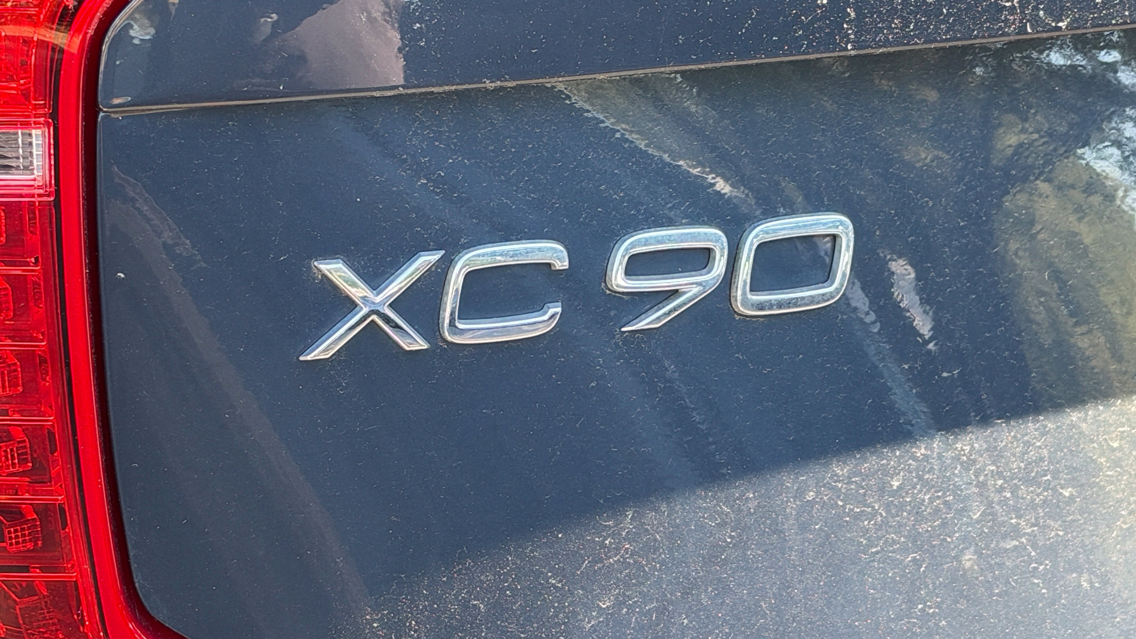 Used 2021 Denim Blue Metallic Volvo T6 Inscription image 9