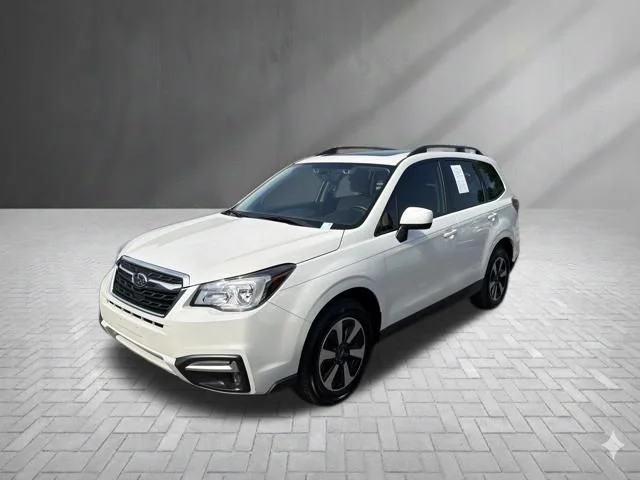 Used 2018 White Subaru 2.5i Premium image 9