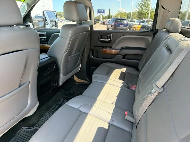 Used 2014 Silver GMC SLT image 19