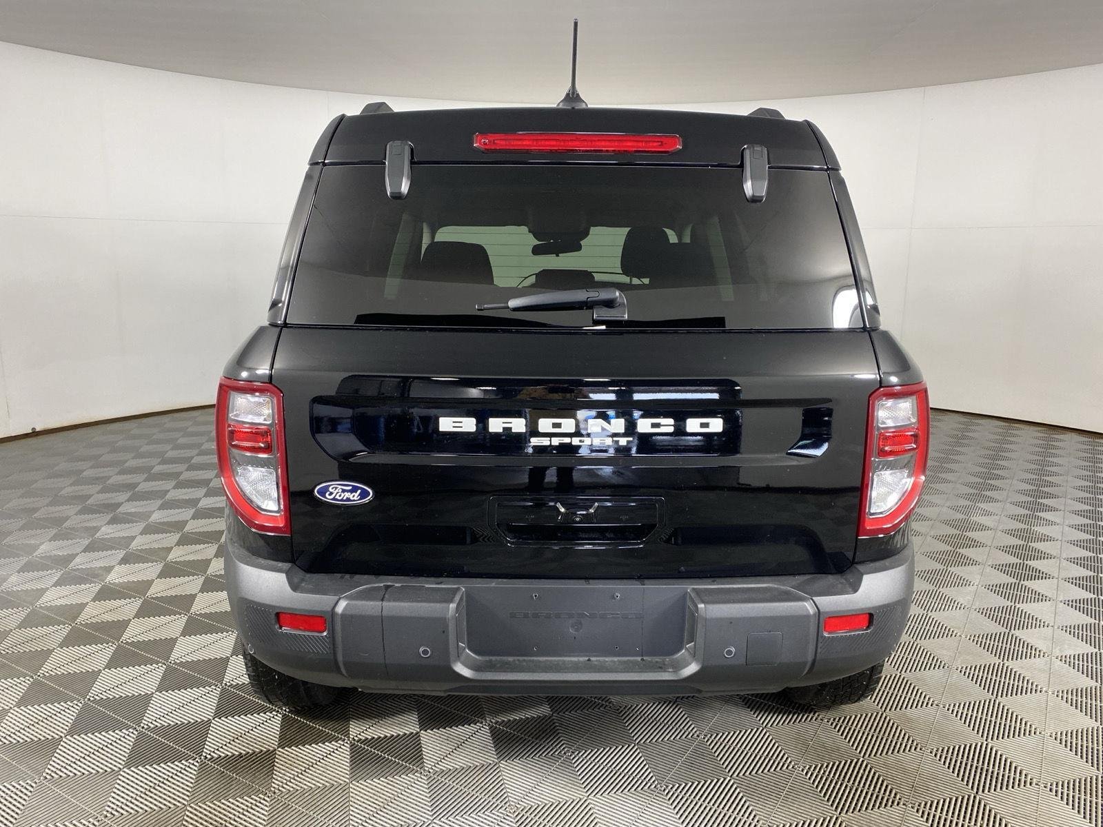 Used 2026 Shadow Black Ford Big Bend image 7