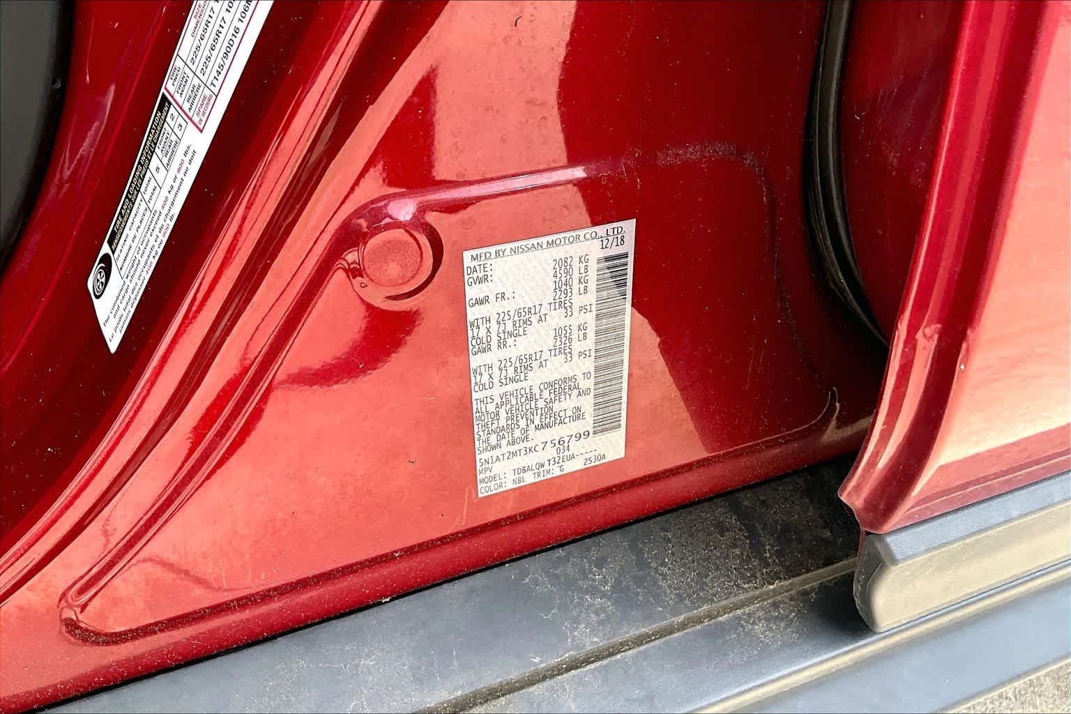 Used 2019 Scarlet Ember Tintcoat Nissan SV image 33