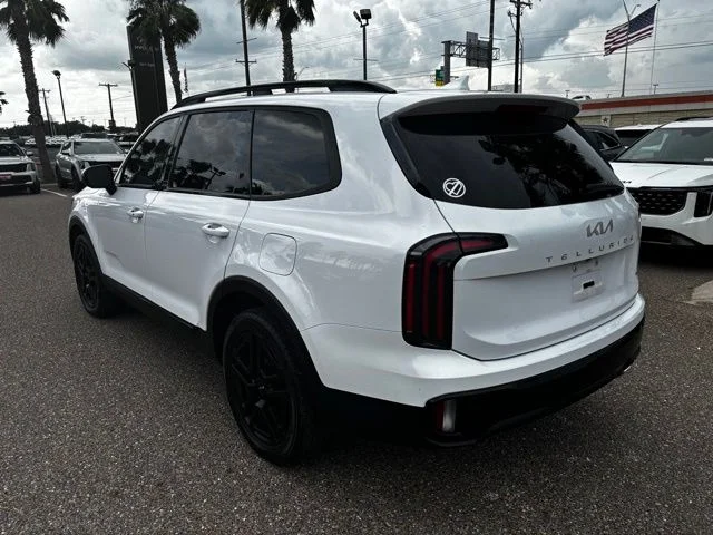 Used 2024 White Kia EX X-Line image 4