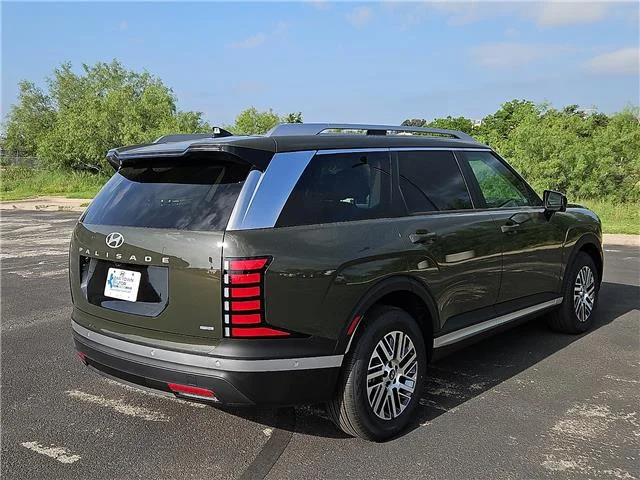 New 2026 Titan Charcoal Pearl Hyundai SEL Premium image 5