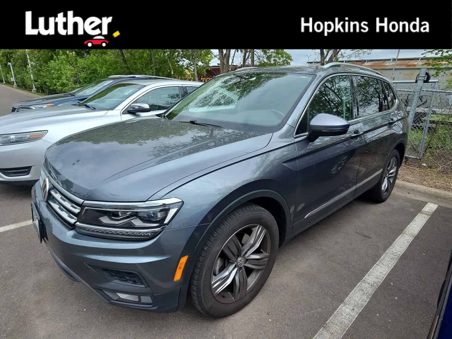 2019 Volkswagen Tiguan 2.0T SEL Premium 4Motion's photo