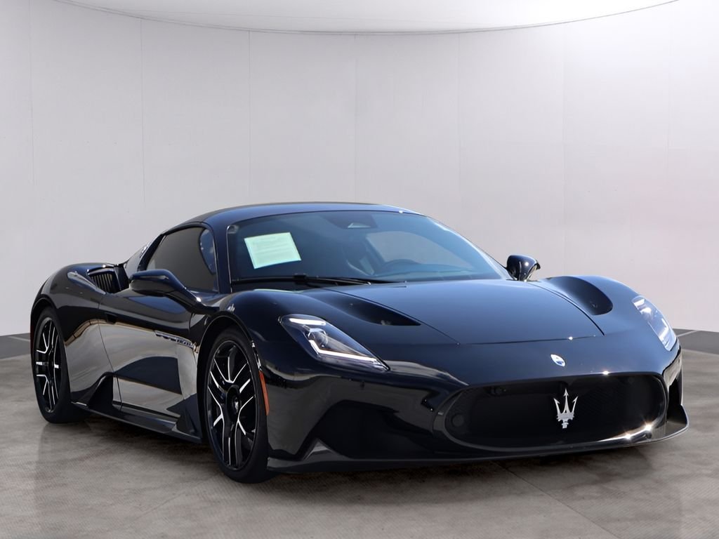Used 2023 Nero Essenza Solid Maserati Base image 3