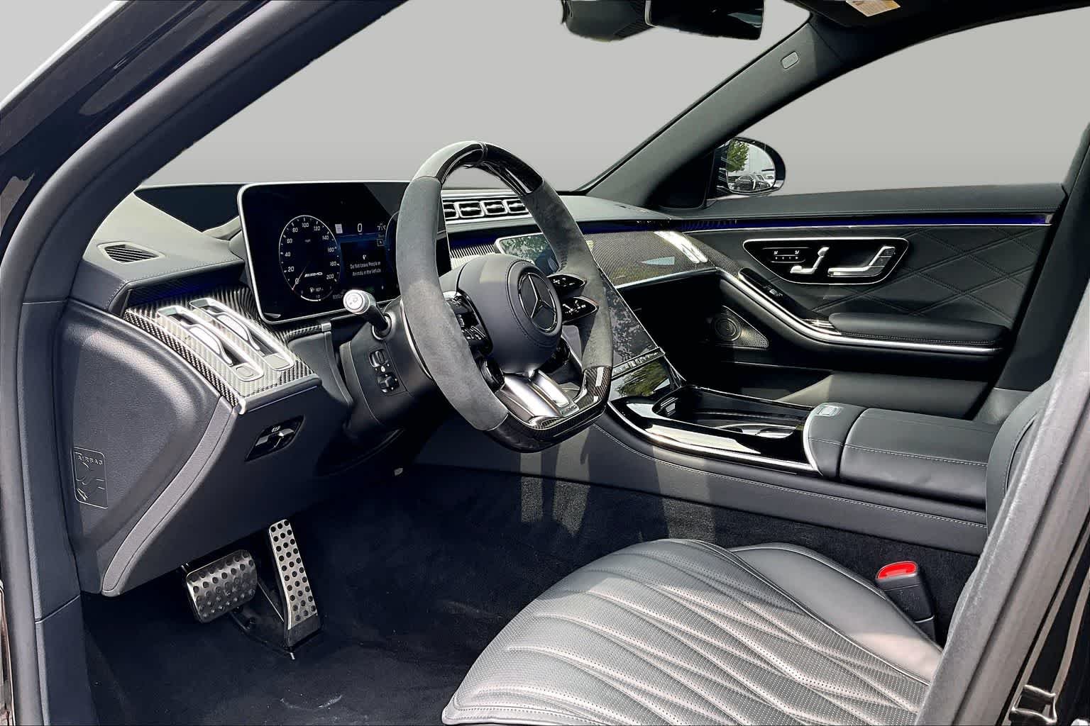Certified Used 2025 Obsidian Black Metallic Mercedes-Benz AMG® S 63 E image 17