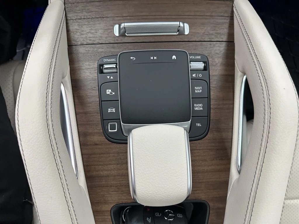 Used 2026 White Mercedes-Benz GLE 450 image 18