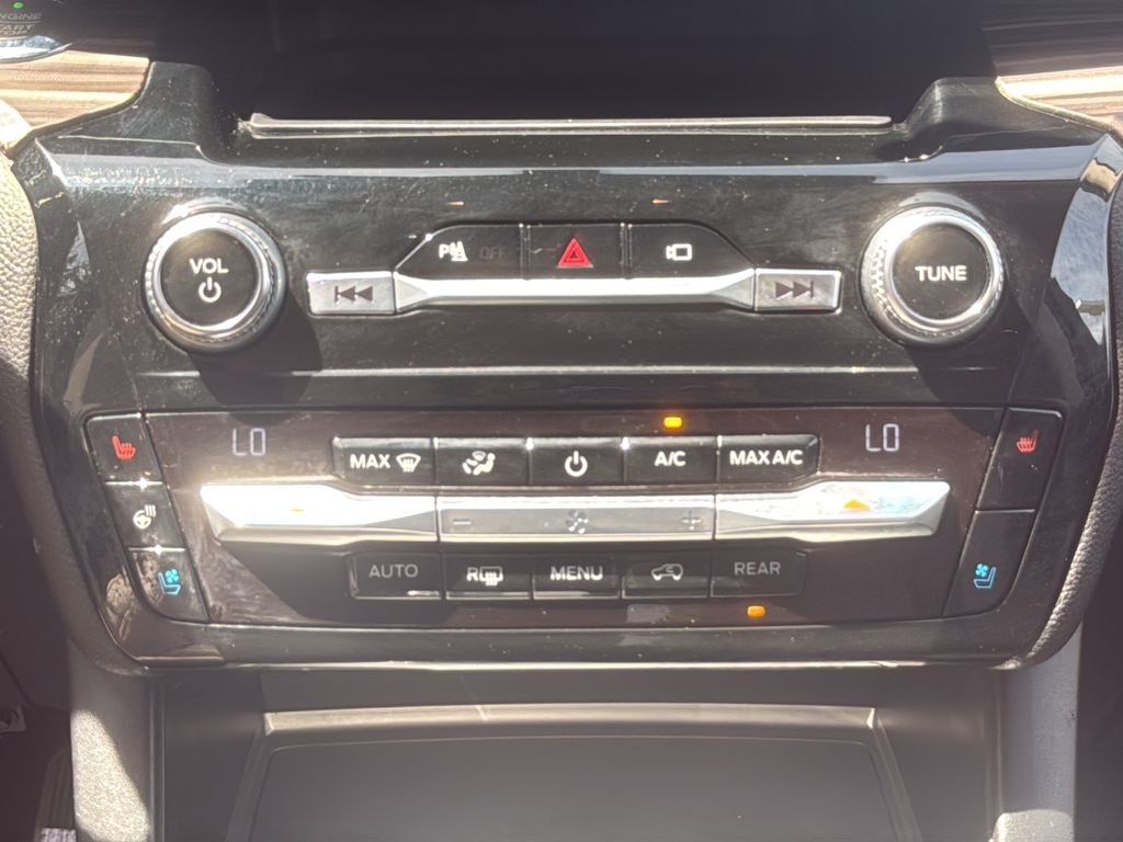 2021 Ford Explorer Limited - Photo 27